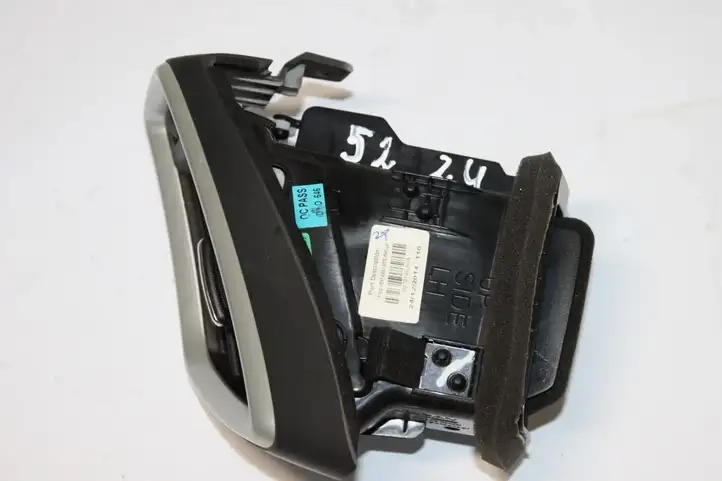 Nissan Qashqai (2013 - 2017) 687614EA0A Боковой воздушный дефлектор — фото 8