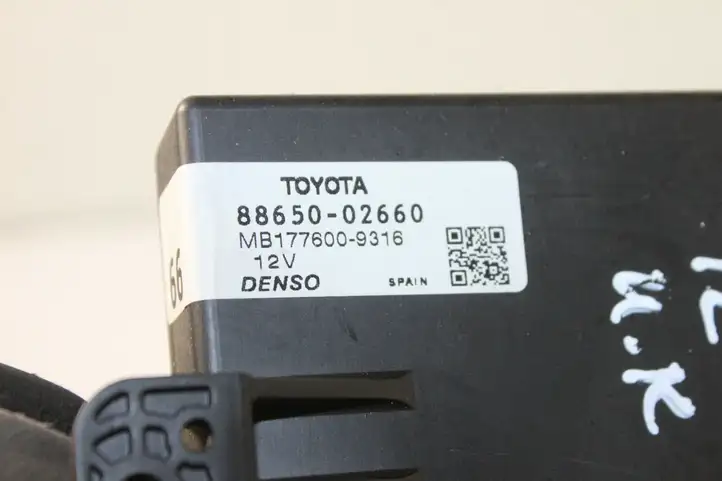 Toyota Auris E180 (2012 - 2018) 8865002660 Модуль управления кондиционером — фото 2