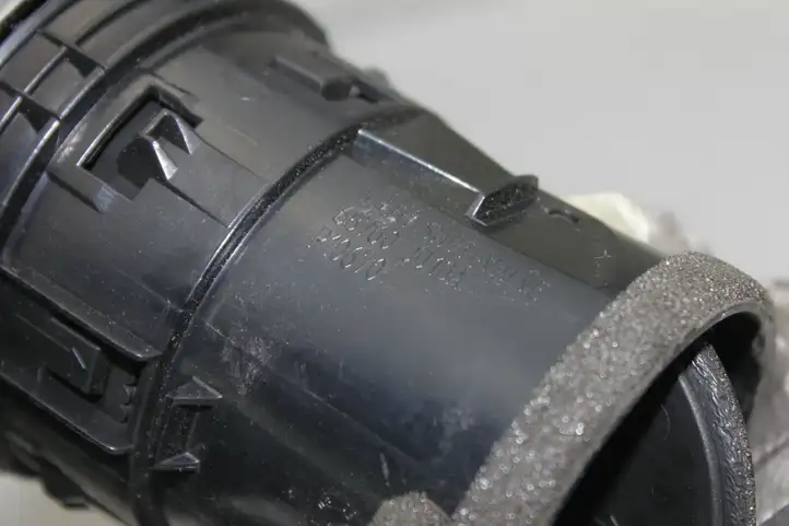 Nissan Qashqai (2006 - 2010) 68760JD10A Боковой воздушный дефлектор — фото 3