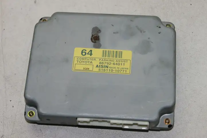 Toyota Corolla Verso E121 (2004 - 2007) 8679264011 Блок управления парктрониками — фото 1