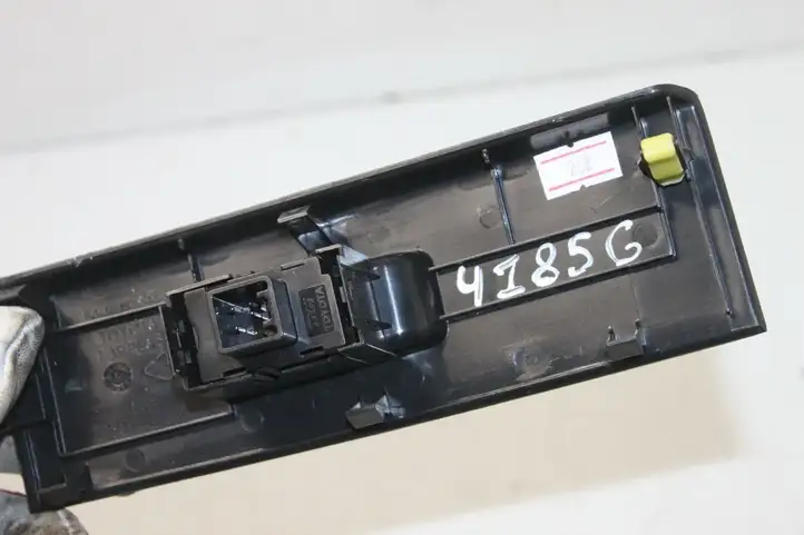 Toyota Corolla Verso E121 (2004 - 2007) 742320F030 Блок кнопок стеклоподъемников — фото 5