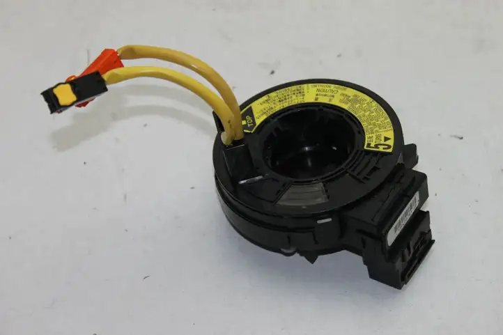 Toyota Corolla Verso E121 (2001 - 2004) Контактное кольцо SRS — фото 1