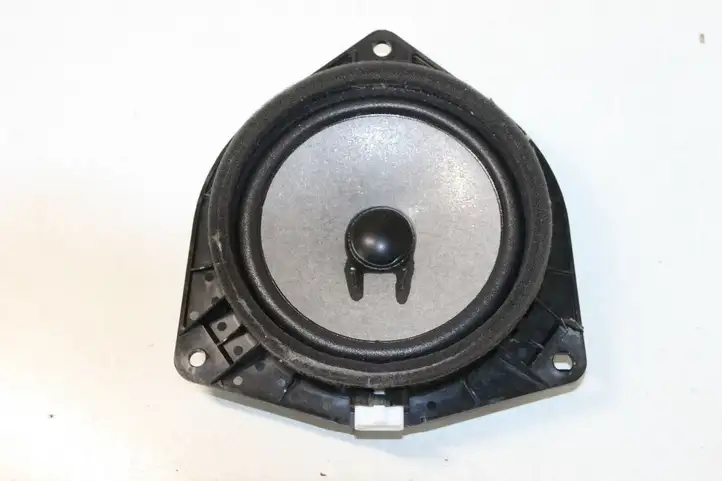 Toyota Corolla Verso E121 (2004 - 2007) 861600F030 Динамики задних дверей — фото 1