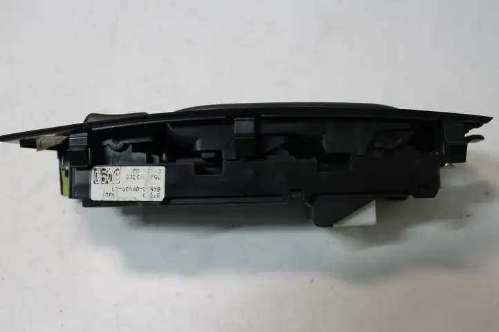 Toyota Corolla Verso E121 (2004 - 2007) Кнопка стеклоподъемников — фото 6