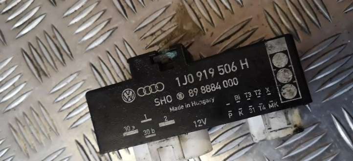 1j0919506h Audi A3 S3 8L Aušinimo ventiliatoriaus rėlė