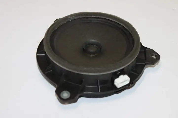 Toyota Corolla Verso E121 (2004 - 2007) 861600D190 Динамики задних дверей — фото 2