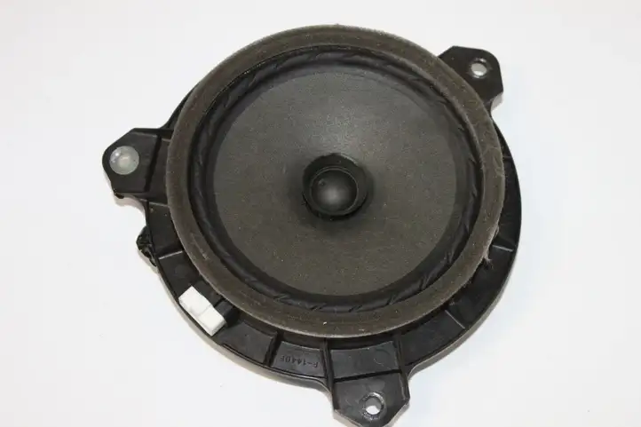Toyota Corolla Verso E121 (2004 - 2007) 861600D190 Динамики задних дверей — фото 1