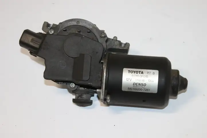 Toyota Corolla Verso E121 (2004 - 2007) 851100F010 Двигатель стеклоочистителей — фото 1