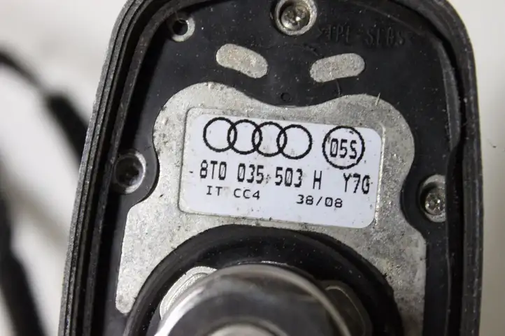 Audi A5 8T 8F (2007 - 2011) 8T0035503H GPS антенна — фото 2