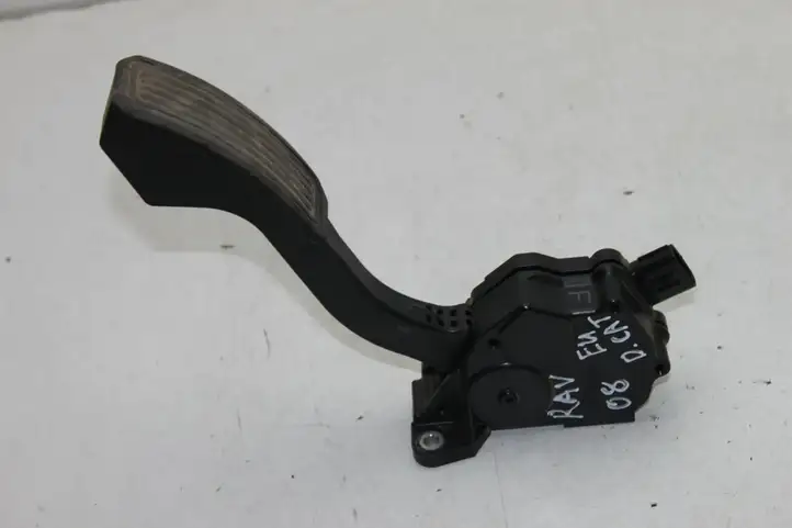 Toyota RAV 4 (XA30) (2006 - 2016) 7811042010 Педаль акселератора — фото 1