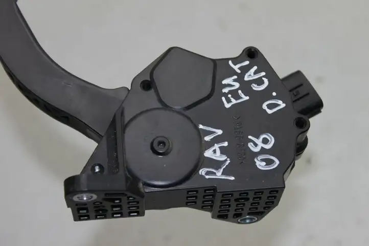Toyota RAV 4 (XA30) (2006 - 2016) 7811042010 Педаль акселератора — фото 3