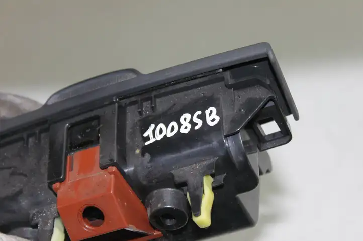 Toyota Corolla Verso E121 (2001 - 2004) 7410413020 Передняя пепельница — фото 5