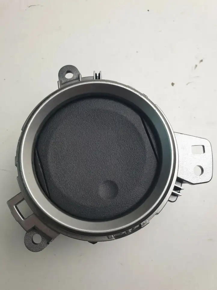 Toyota Auris E180 (2012 - 2018) Боковой воздушный дефлектор — фото 1