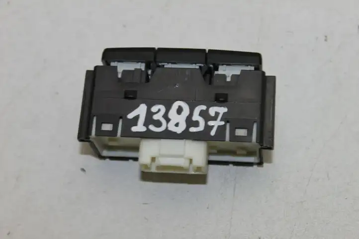 Toyota Auris E180 (2012 - 2018) 8497002060A Другие включатели / ручки/ переключатели — фото 5