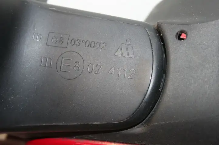 Toyota Auris 150 (2006 - 2012) E8024112 Боковое зеркало с электроприводом — фото 7