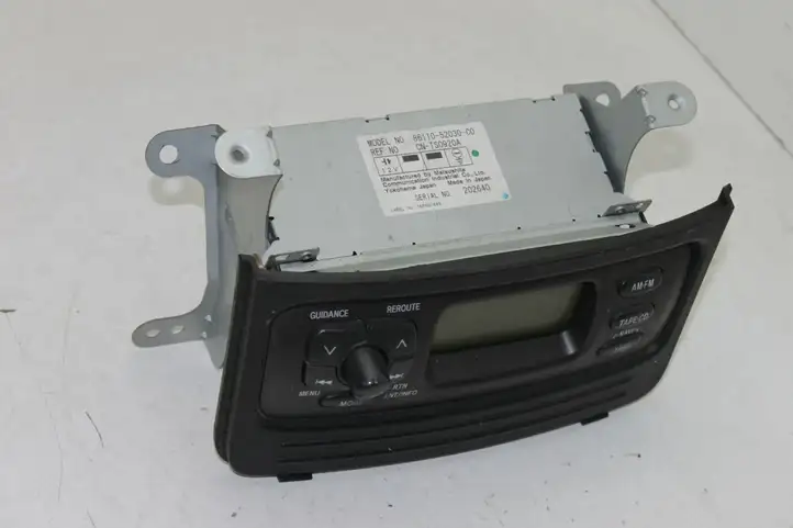 Toyota Yaris Verso (1999 - 2005) 8611052030C0 Магнитола / мультимедийная система — фото 2