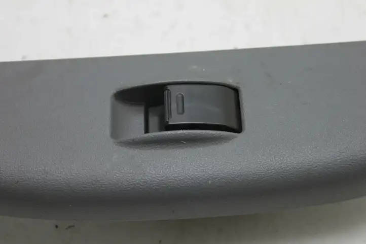 Toyota Yaris Verso (1999 - 2005) Блок кнопок стеклоподъемников — фото 2