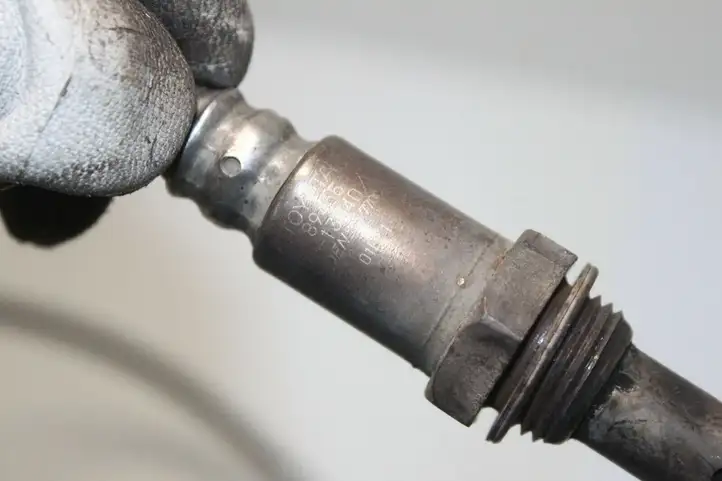 Toyota Corolla Verso E121 (2004 - 2007) 8946513040 Лямбда-зонд — фото 3