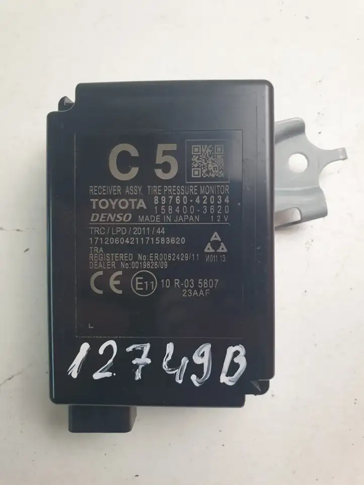 Toyota RAV 4 (XA40) (2012 - 2018) 8976042034 Блок управления TPMS — фото 1