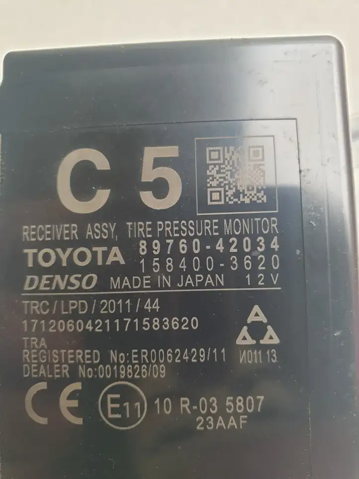 Toyota RAV 4 (XA40) (2012 - 2018) 8976042034 Блок управления TPMS — фото 2