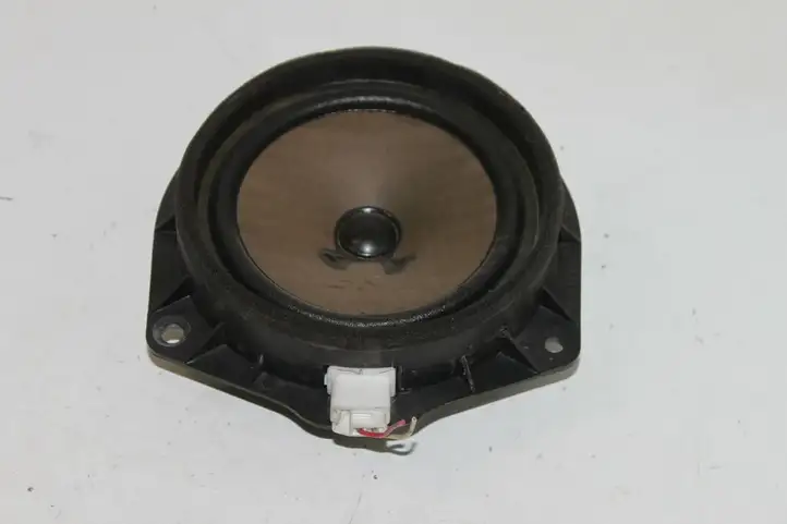 Toyota Yaris Verso (1999 - 2005) 861605203 Динамики передних дверей — фото 1