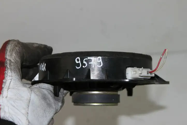 Toyota Yaris Verso (1999 - 2005) 861605203 Динамики передних дверей — фото 4