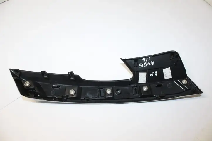 Toyota Auris E180 (2012 - 2018) 7664702020 Прочая отделка передней двери — фото 2