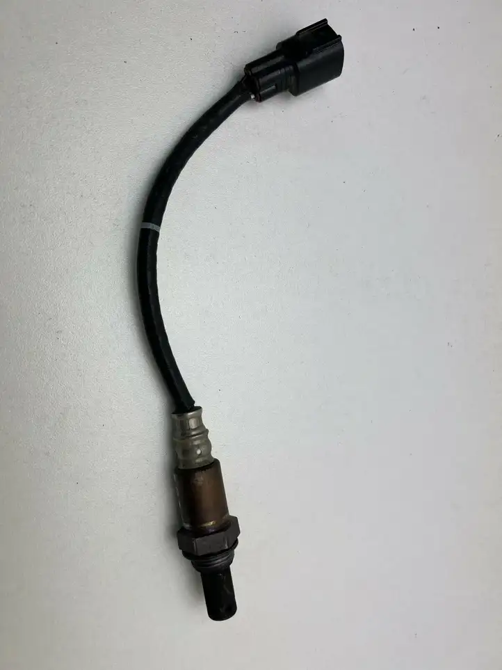 Toyota Yaris (2003 - 2005) 894650d080 Лямбда-зонд — фото 4