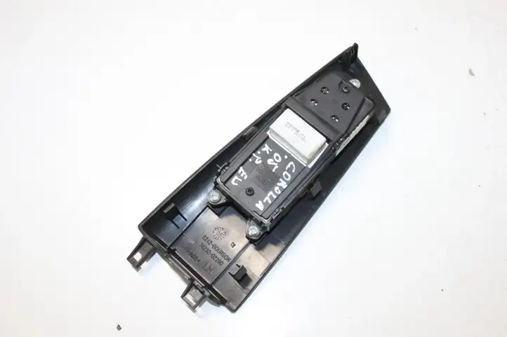 Toyota Corolla E120 E130 (2000 - 2004) 7423202290 Кнопка стеклоподъемников — фото 2