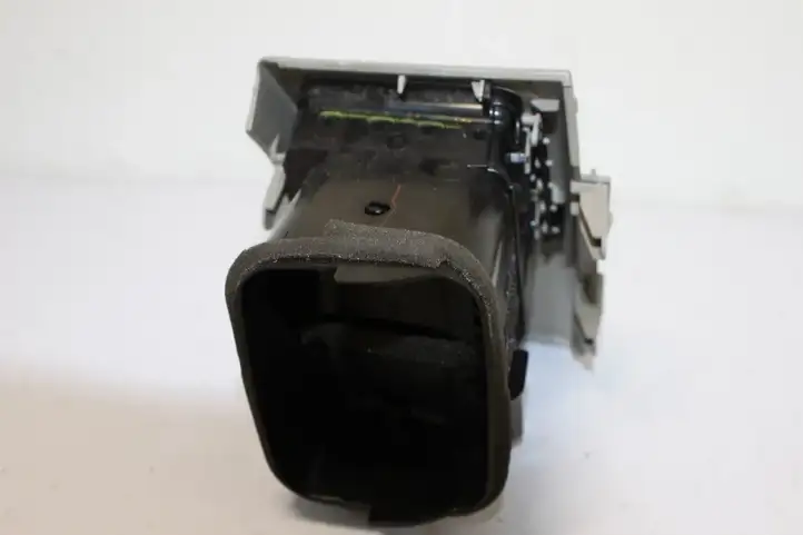 Toyota Corolla E140 E150 (2007 - 2013) 5568702070 Боковой воздушный дефлектор — фото 6