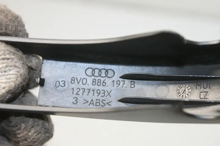 Audi A3/S3 8V (2016 - 2020) 8V0886197B Прочие детали салона — фото 3