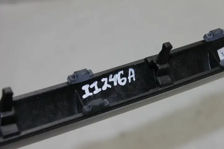 Audi A3/S3 8V (2016 - 2020) 8V2853189AE Декоративная планка — фото 4