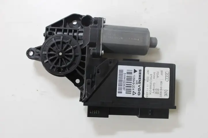 Audi A4 S4 B7 8E 8H (2004 - 2009) 8E0959802E Стеклоподъемник задней двери — фото 1