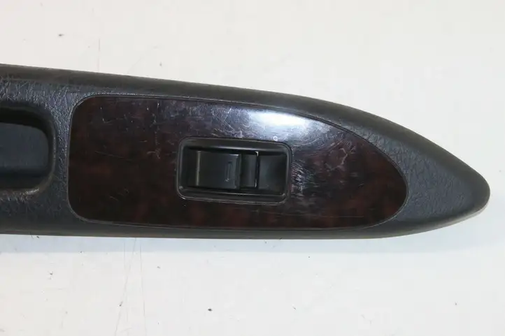 Toyota Avensis T220 (2000 - 2003) 7423105070 Блок кнопок стеклоподъемников — фото 2