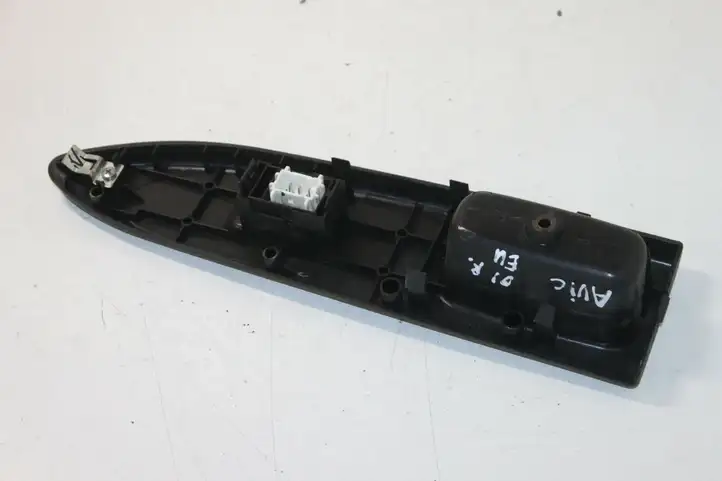Toyota Avensis T220 (2000 - 2003) 7423105070 Блок кнопок стеклоподъемников — фото 4