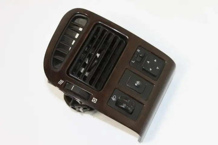 Toyota Avensis T220 (2000 - 2003) 5568605030 Боковой воздушный дефлектор — фото 3