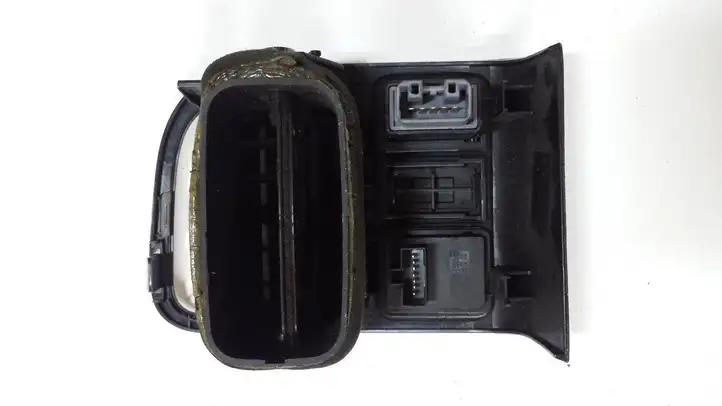 Toyota Avensis T220 (2000 - 2003) 5566105030 Боковой воздушный дефлектор — фото 5