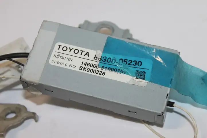 Toyota Avensis T270 (2009 - 2012) 8630005230 Блок управления антеннами — фото 1