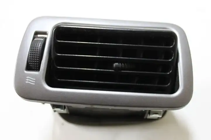Toyota Avensis T220 (2000 - 2003) 55881450WL Боковой воздушный дефлектор — фото 3