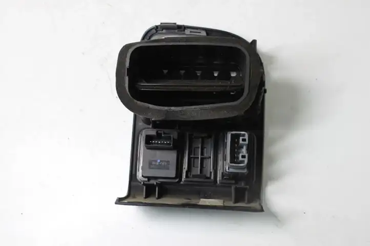 Toyota Avensis T220 (2000 - 2003) 5568605030 Блок кнопок на панели — фото 4