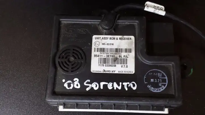 Kia Sorento (2006 - 2009) 954113E810 Модуль комфорта — фото 2