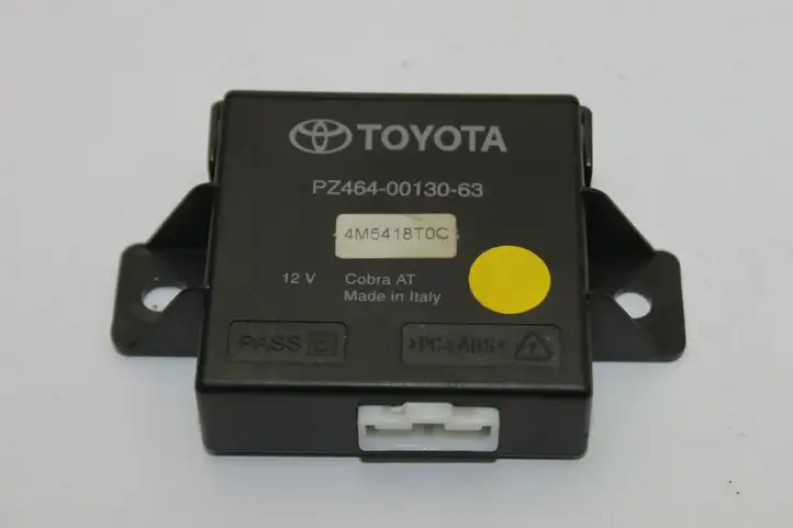 Toyota Corolla E160 E170 (2013 - ) 4M5418T0C Блок управления сигнализацией — фото 1