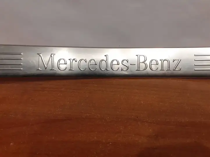 Mercedes-Benz E W212 (2009 - 2016) 2126860936 Накладка порога — фото 7