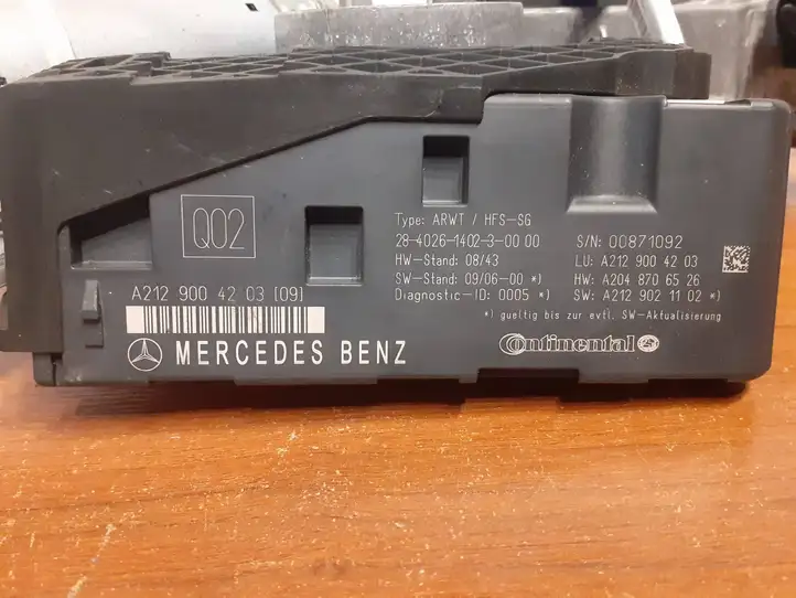 Mercedes-Benz E W212 (2009 - 2016) A2128203642 Доводчик крышки багажника — фото 6