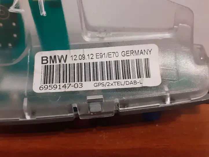 BMW X5 E70 (2006 - 2013) 6959147 GPS антенна — фото 2