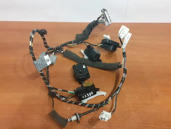 Nissan Qashqai (2017 - 2020) 240404EA0B Прочая электропроводка — фото 1