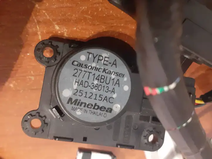 Nissan X-Trail T32 (2014 - 2021) 277T64BU2A Прочая электропроводка — фото 8