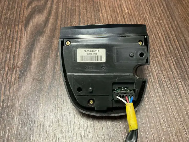 Toyota Corolla Verso E121 (2001 - 2004) 8623013010 Кнопки на рулевом колесе — фото 5