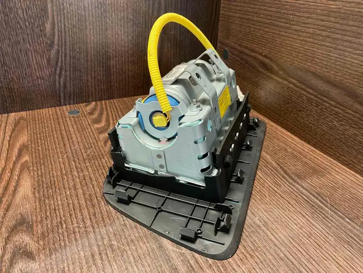 Toyota Avensis Verso (1995 - 2001) 000151201K99 Подушка безопасности пассажира — фото 4