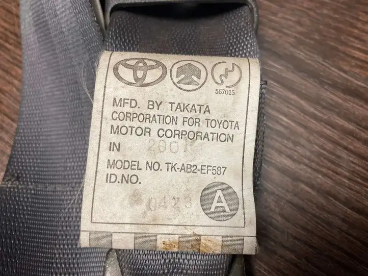 Toyota Avensis Verso (1995 - 2001) 7337044040 Задний ремень безопасности — фото 4